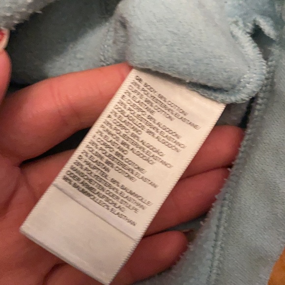 3/$30 The North Face Sweater - Picture 9 of 10